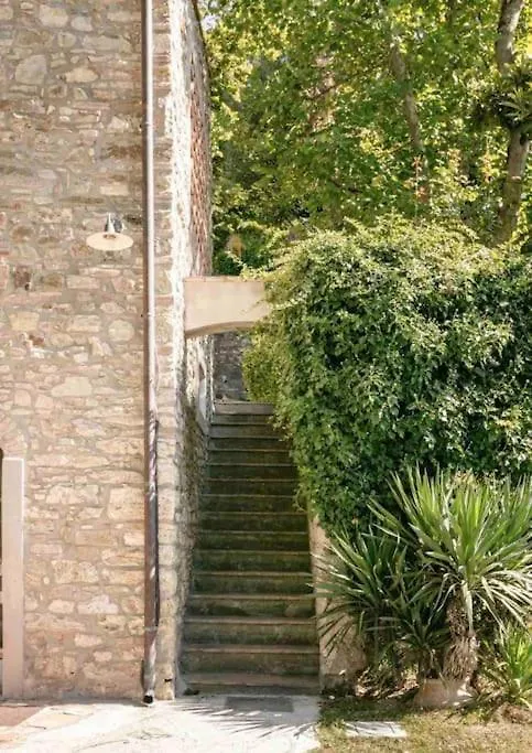 Holiday home Isola Del Pittore Fienile Di Villa Storica Grassina