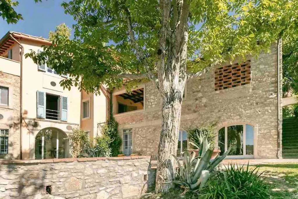 Holiday home Isola Del Pittore Fienile Di Villa Storica Grassina Italy